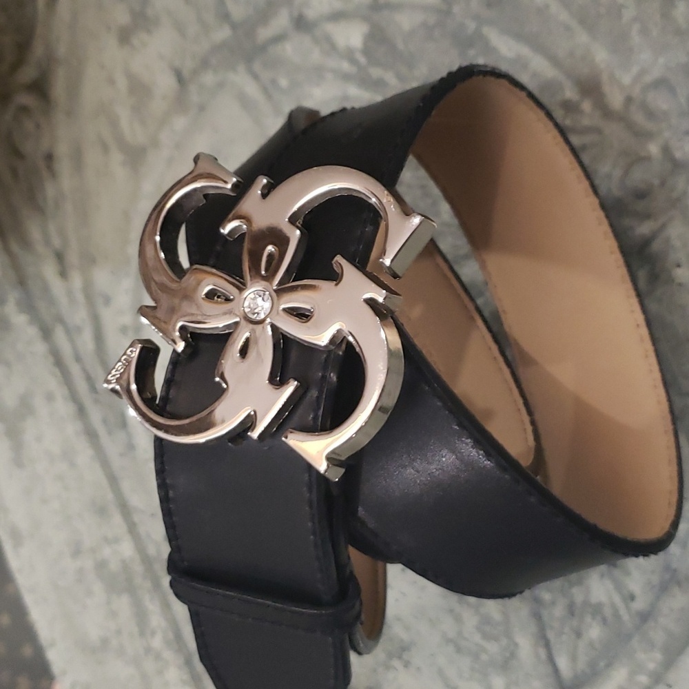 Guess Women's Black Leather Belt Like New